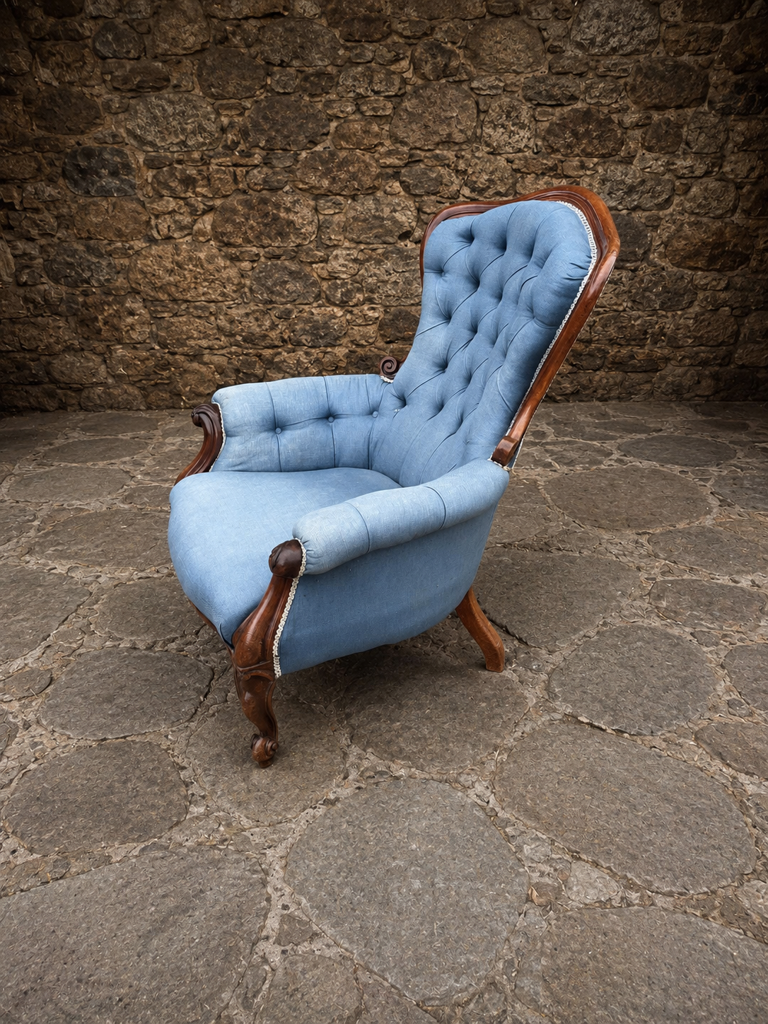 Victorian Walnut Spoon Back Armchair