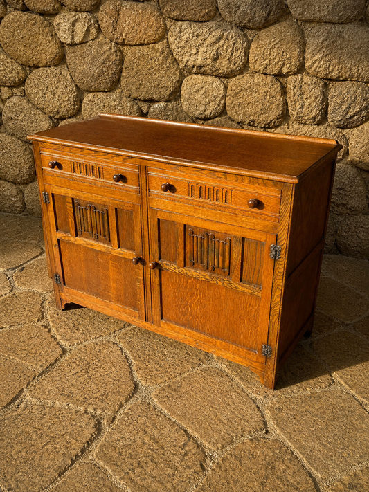 Antique Arts & Crafts Oak Sideboard c.1900–1920