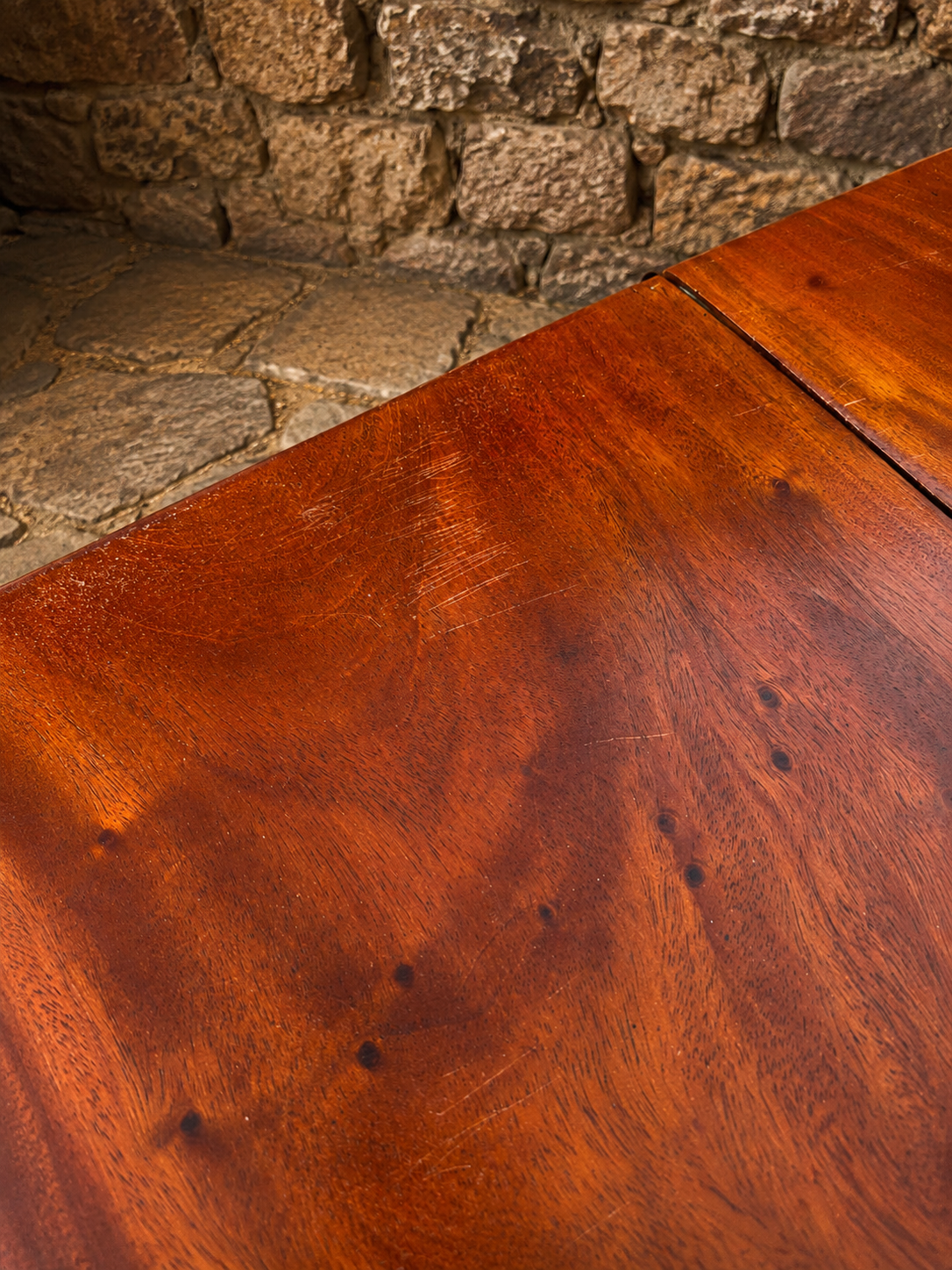 Victorian Mahogany Extending Dining Table c.1850