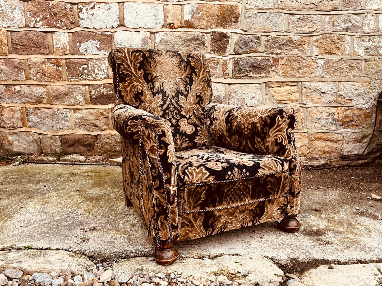Vintage Sofa & Armchair Set – Velvet Damask Upholstery