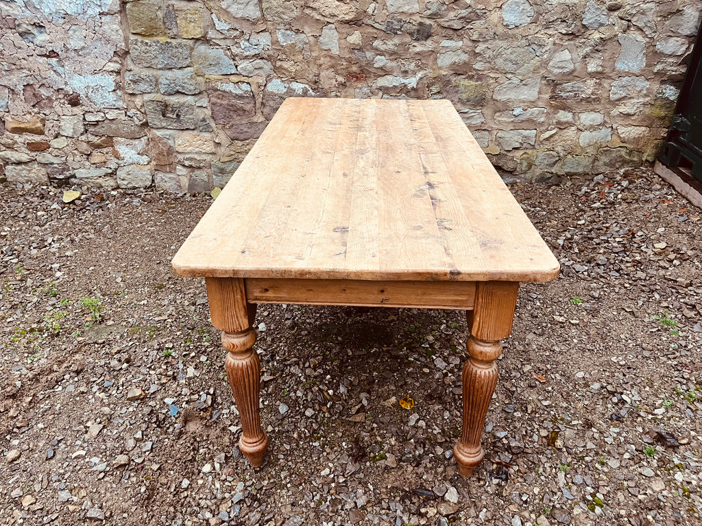 Antique Farmhouse Dining Table – Rustic Aged Top & Turned Legs