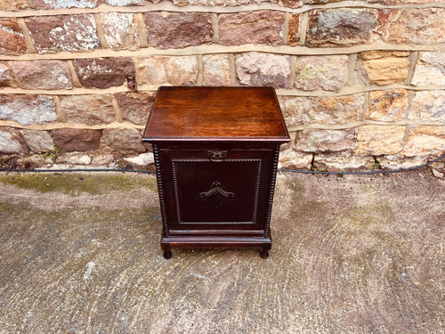 Antique Oak Bedside Cabinet | Late Victorian Pot Cupboard
