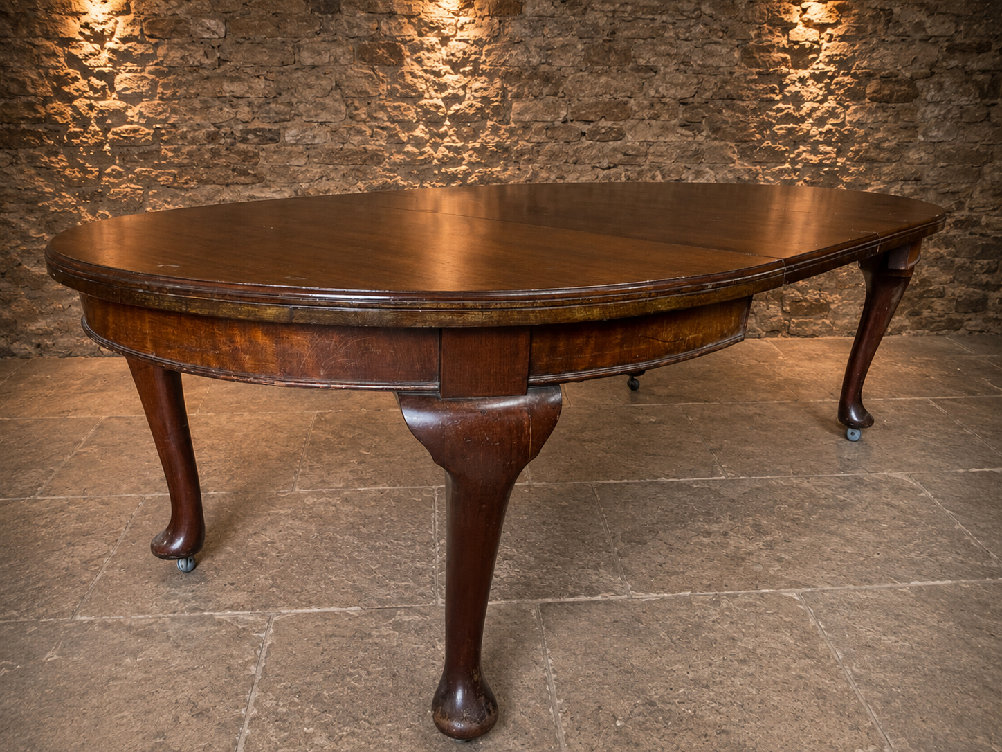 Large Antique Style Georgian Mahogany Extending Dining Table | Queen Anne Oval Dining Table
