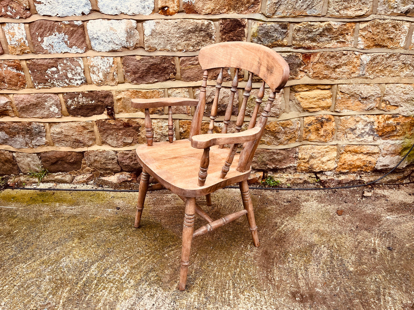 Rustic Wooden Farmhouse Armchair – Spindle Back Vintage Cottage Chair