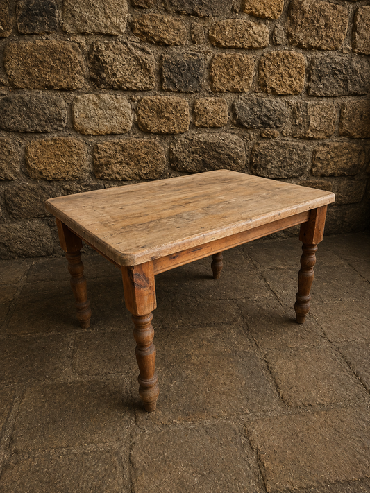 Antique Rustic Pine Farmhouse Table c1890–1910